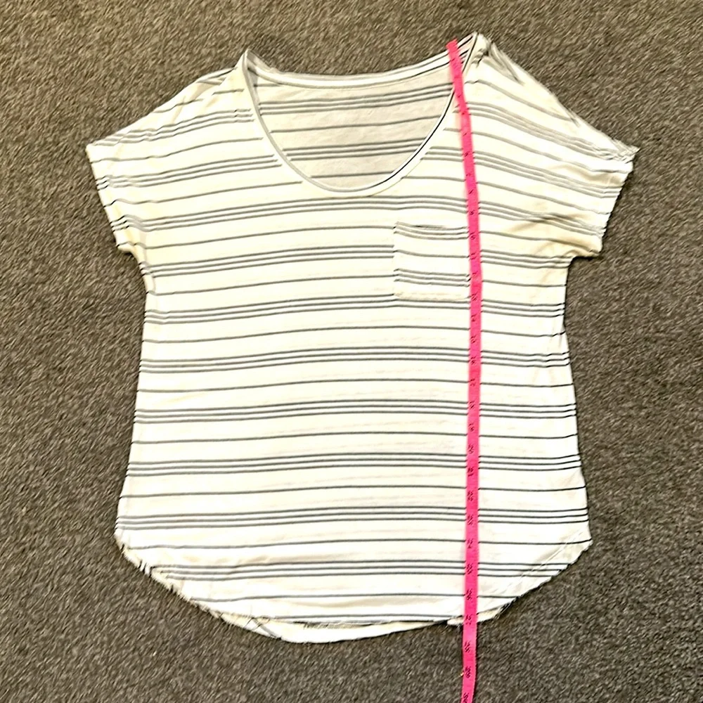 Striped Tee - Picture 2 of 7